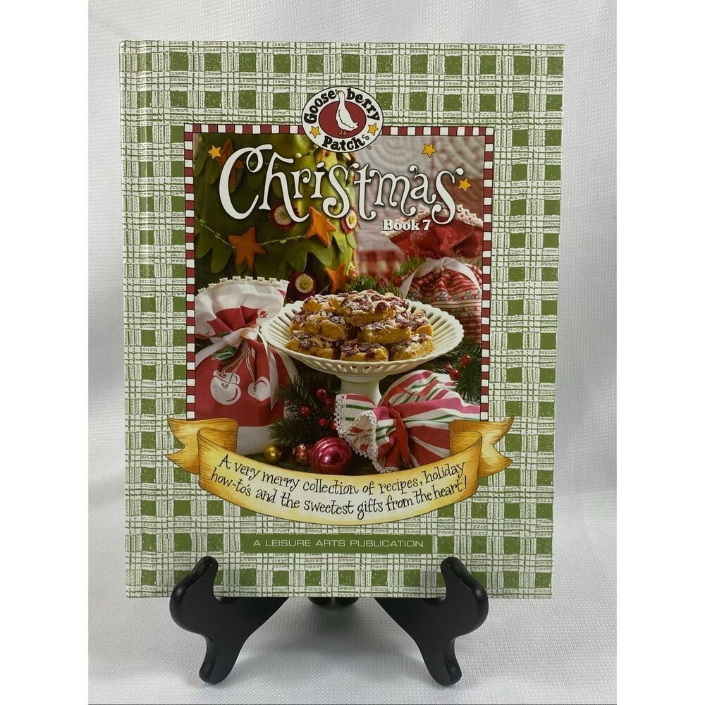 Gooseberry Patch Christmas Book 7 Cookbook Holiday Recipes Crafts Hardback